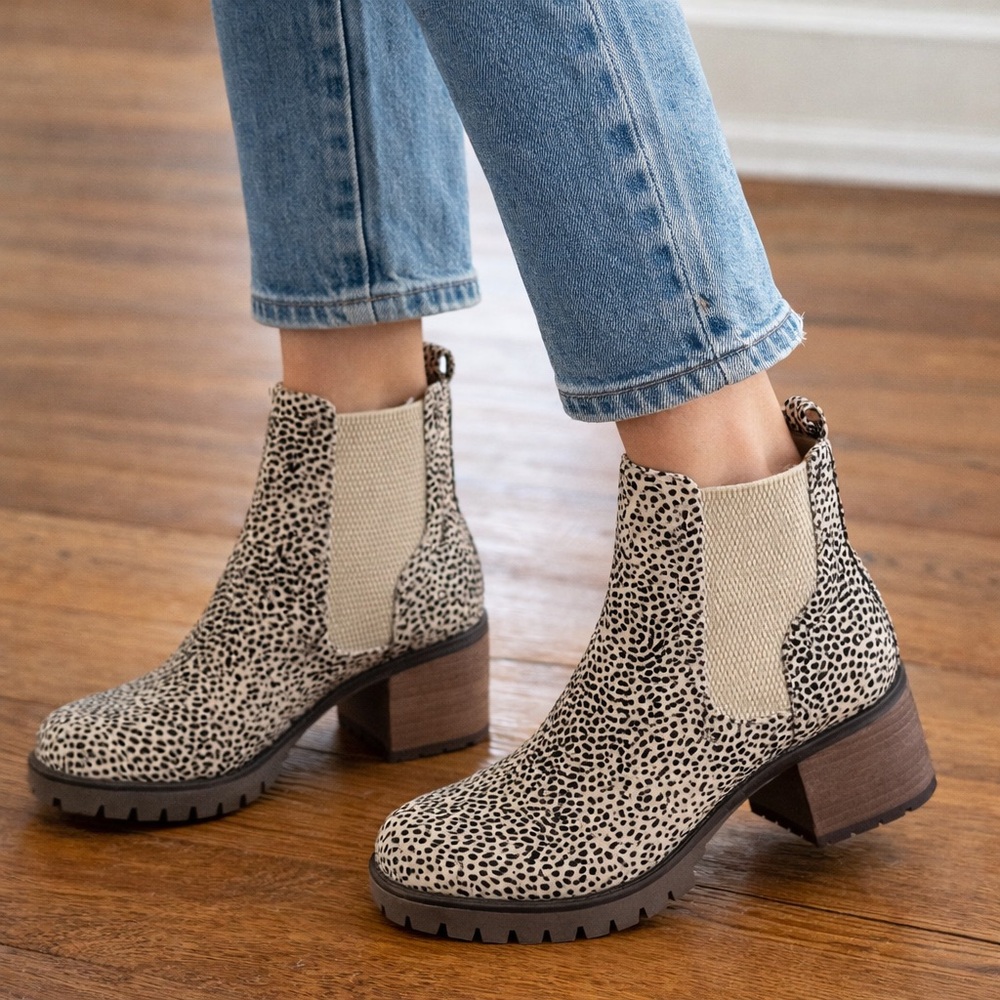 MIA Leopard-Print Chelsea Ankle Boots in Beige and Black
